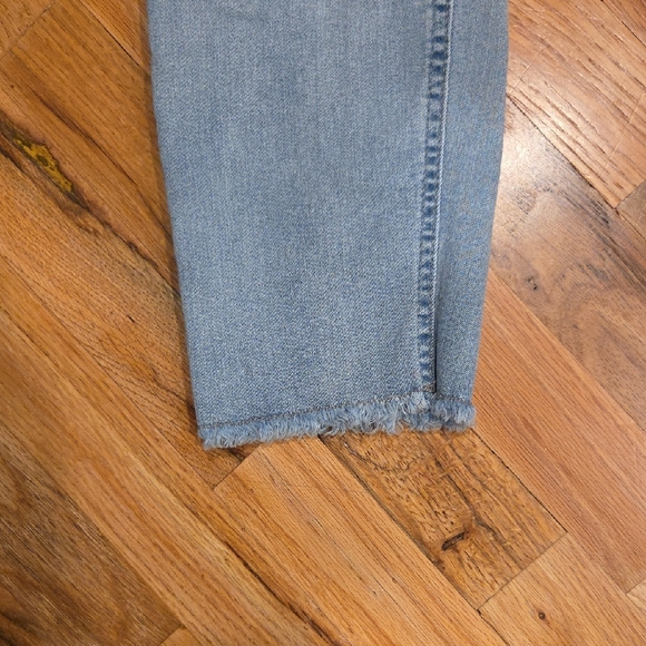 Buffalo David Bitton Light Wash Distressed Skinny Jean Size 12/32 - Picture 5 of 7